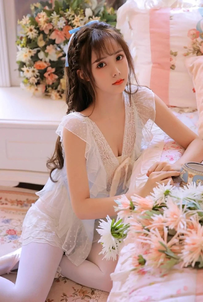 来一波




100 / 作者:老东西大爷我 / 