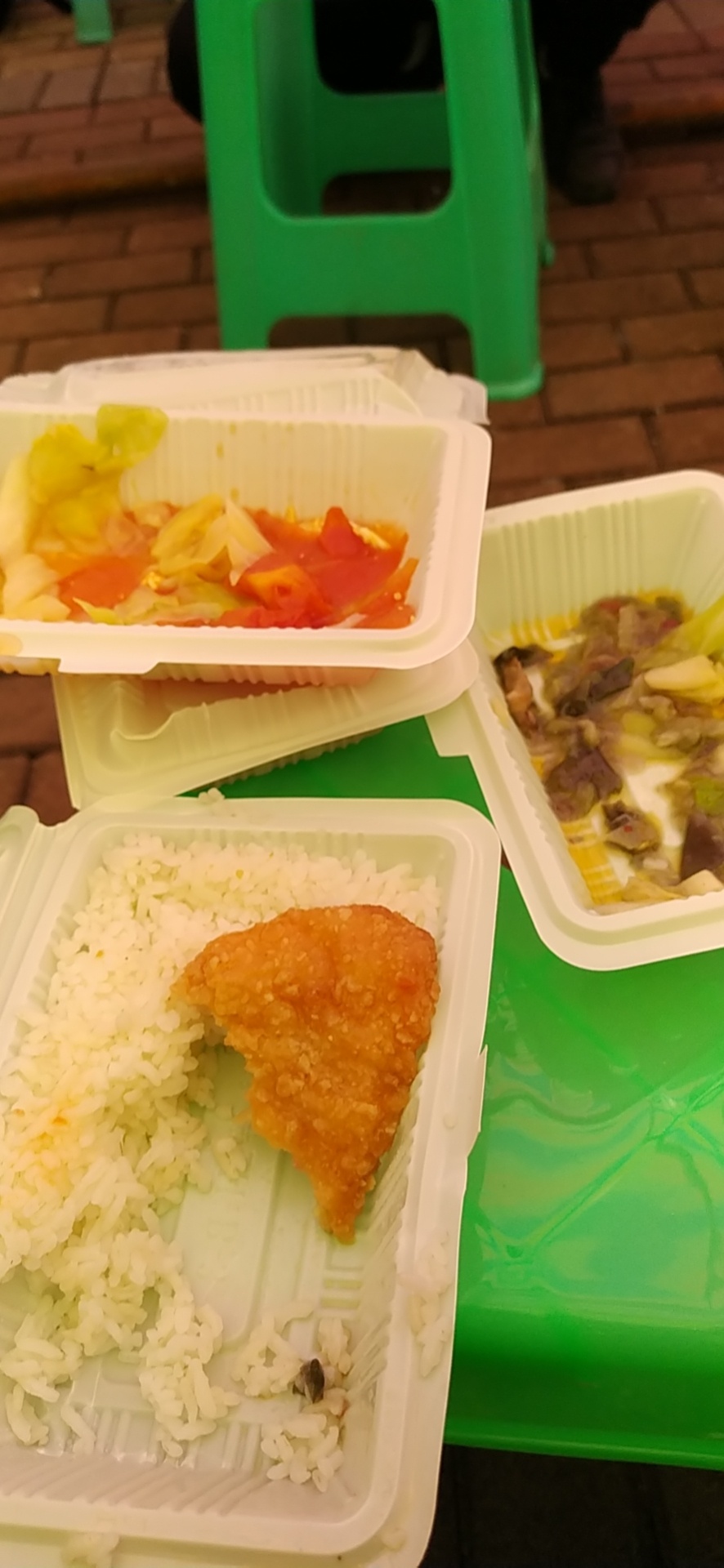 坐标重庆今天进了沙坪坝这边广达电子厂挂壁工厂挂壁饭身无分文有重庆