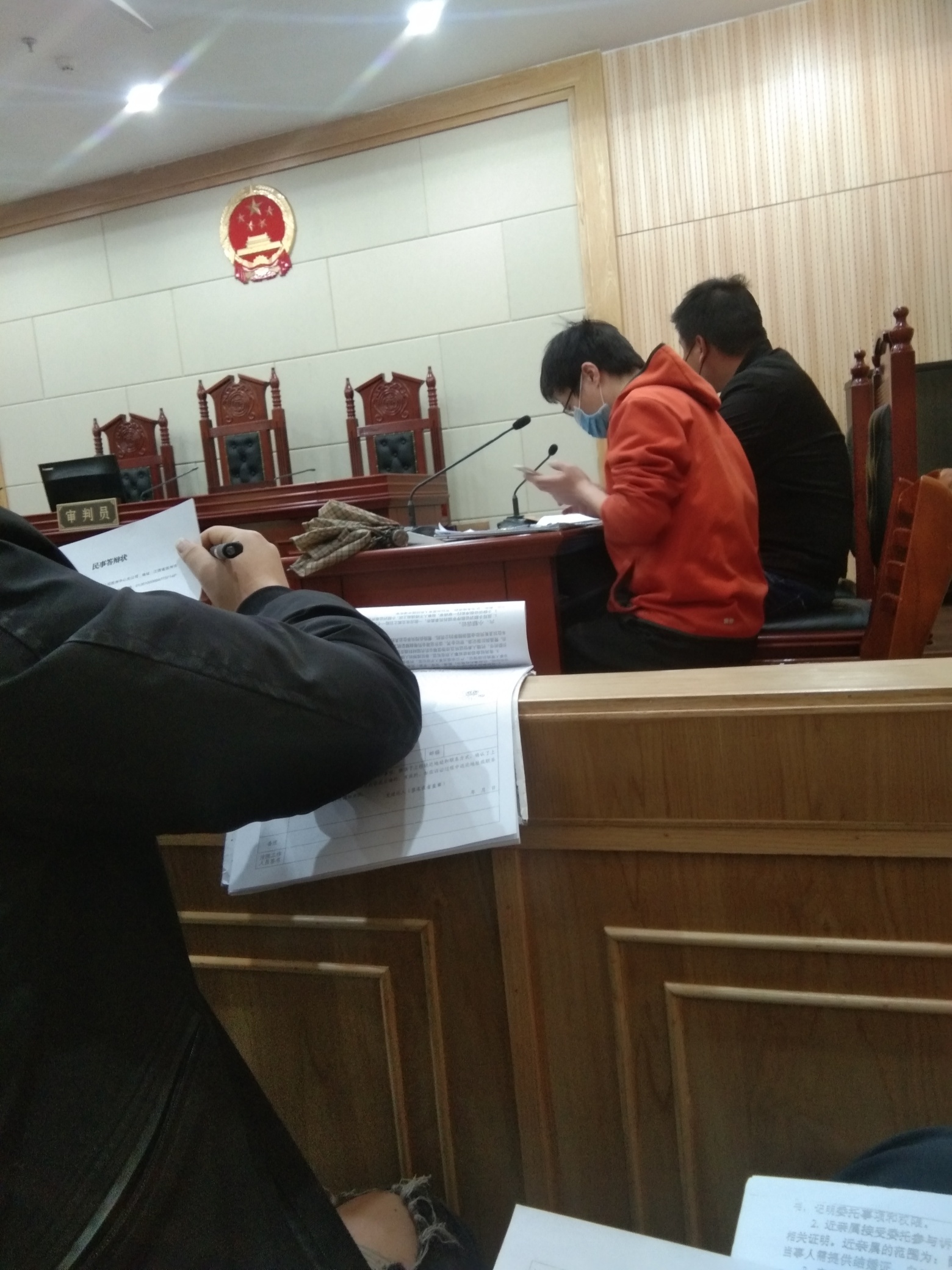 人生第一次上法院当被告，好慌，中信银行信用卡逾期四个半个，期间催收电话没接过，也52 / 作者:老友阿。 / 