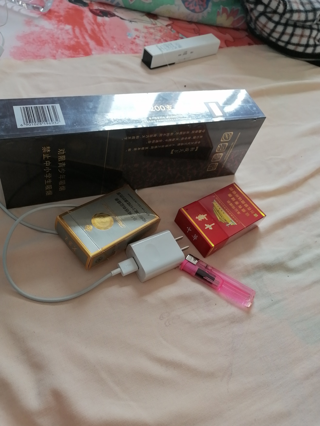 这在卡农算是啥生活条件

92 / 作者:a.李子威吖 / 