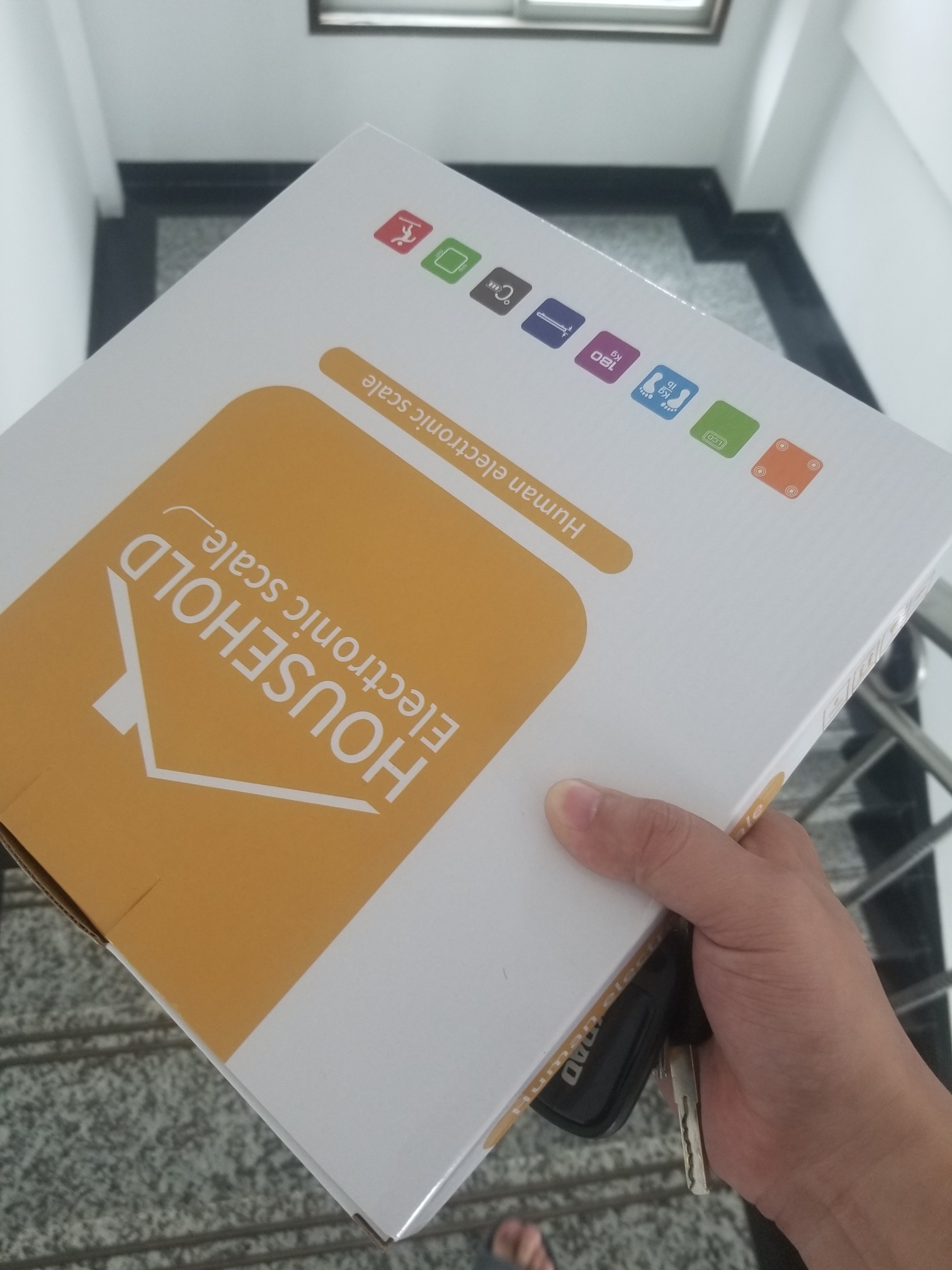 上个月帮别人做的背债，刚开始说好的200个我到手100个，后来就给了我85个，无法了

5 / 作者:心情5456194 / 