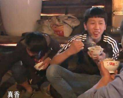 有没有女卡友，救我
请你吃大餐

13 / 作者:卡农老哥帮帮主 / 