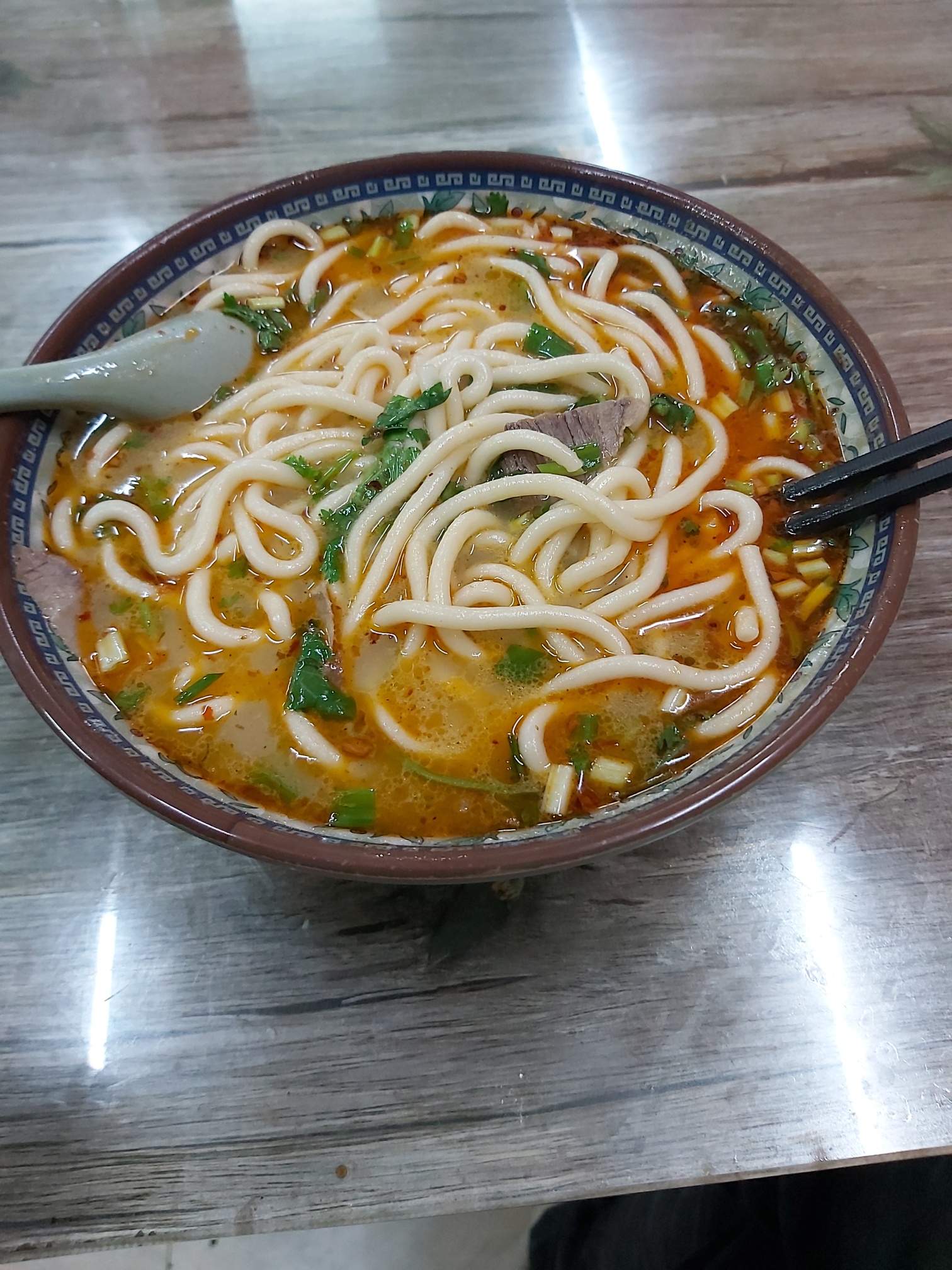 一碗瓶啤酒一碗烩面，操蛋的一天又结束了

38 / 作者:5900 / 
