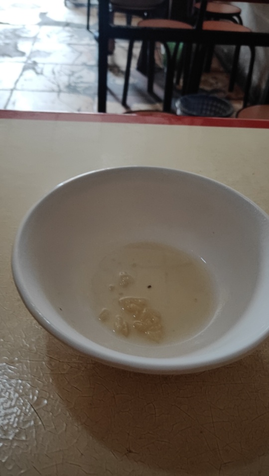 饿得着不住

32 / 作者:成都大票 / 