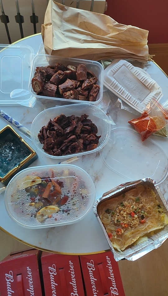 约个妹子，喝酒

13 / 作者:北巷bhbnj / 