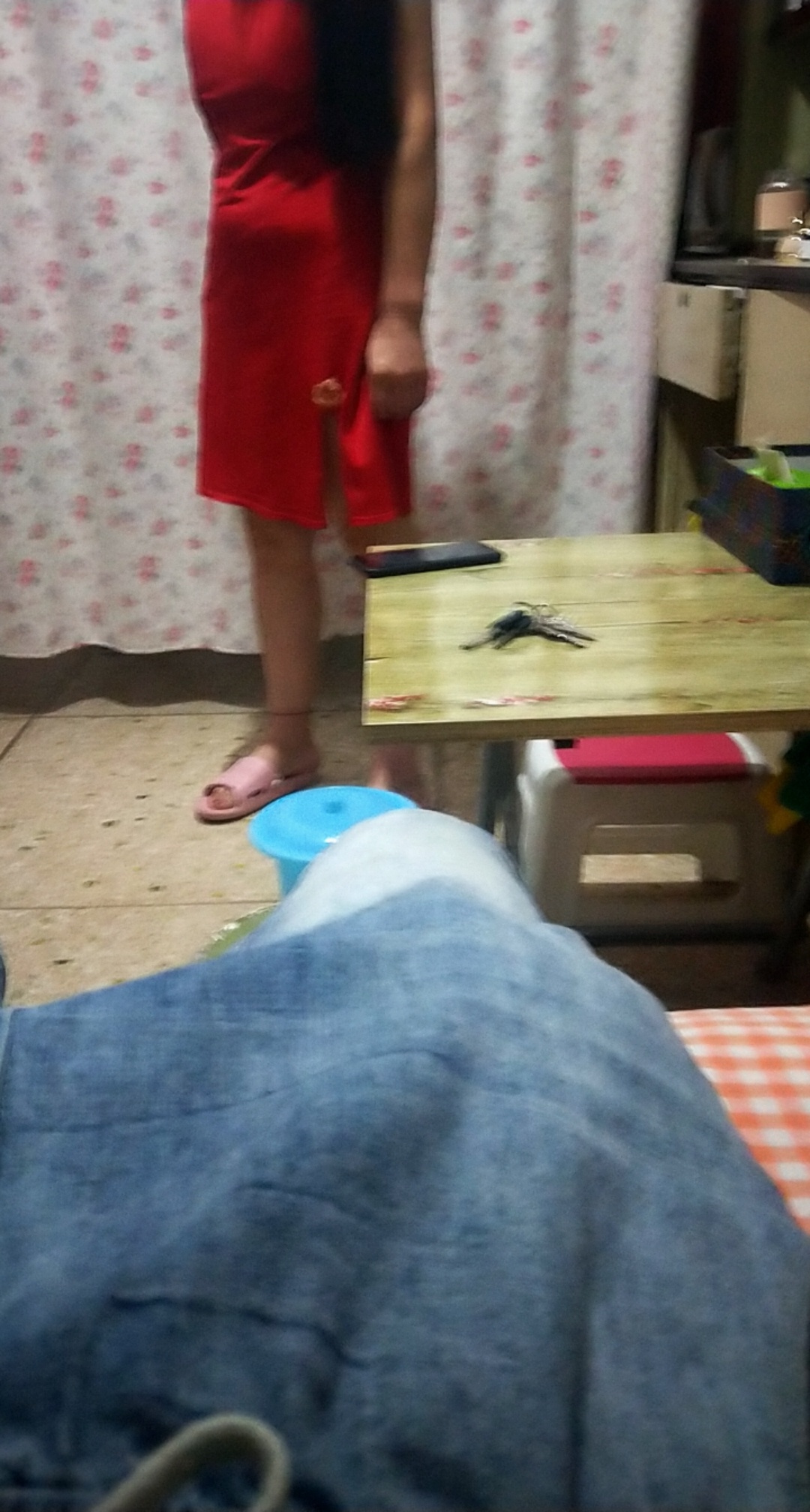 老哥们刚刚享受完，花了一百大洋


48 / 作者:857小哥哥 / 
