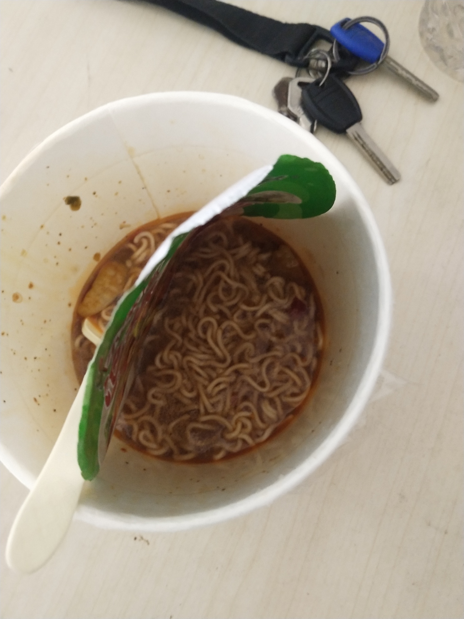 泡面吃的怀疑人生，吃的反胃

72 / 作者:撸网贷回家过年 / 