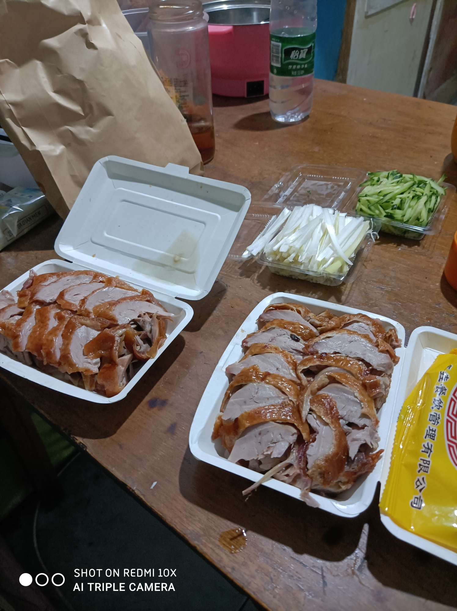 老哥们我一天的生活就是吃吃喝喝，晚上又买了一只鸭子，开造


46 / 作者:小茹凉 / 