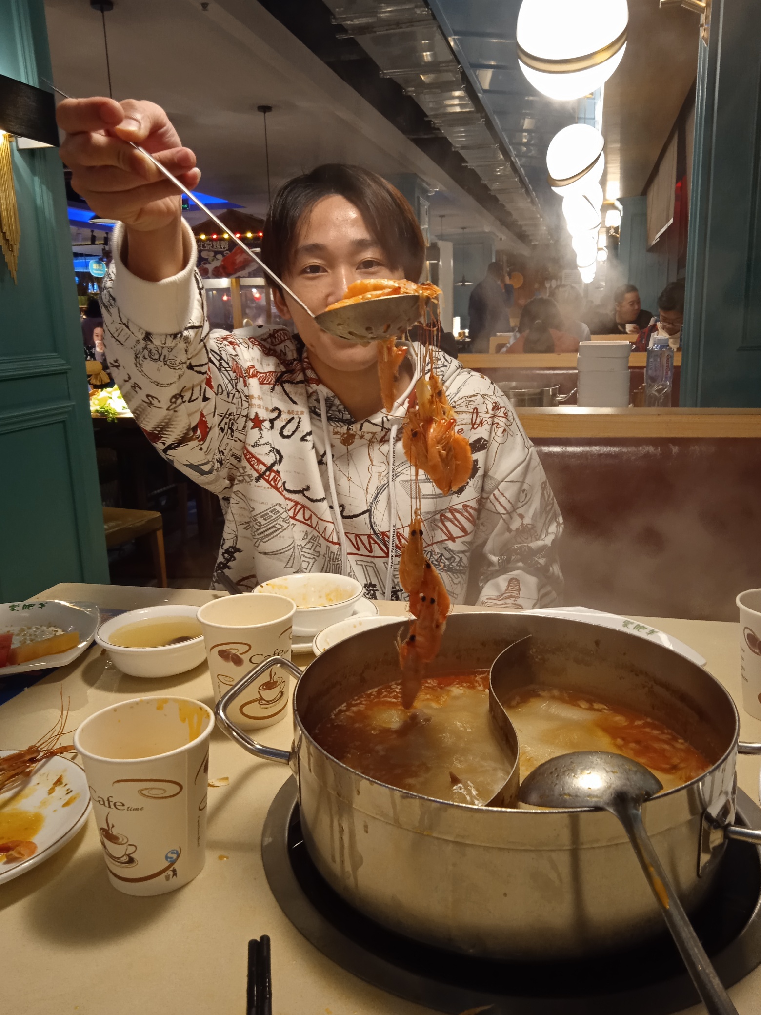 老哥朋友圈··卡农论坛