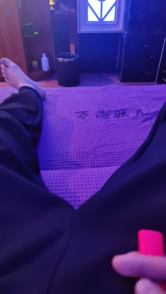 洗个过年jio

13 / 作者:XiongE / 