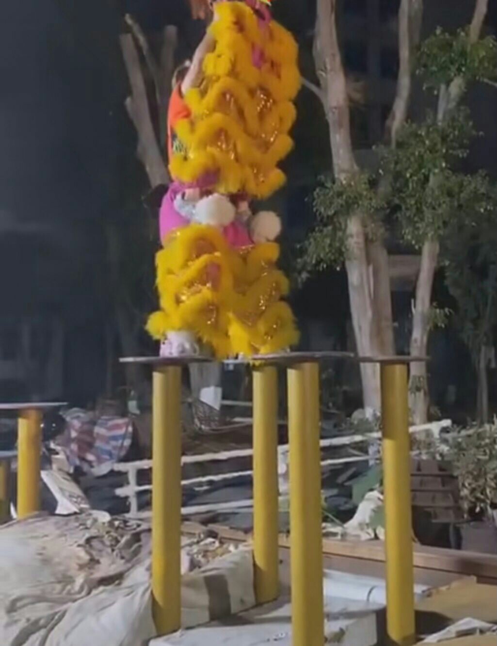 最近好累。又要训练又要出场。哎人生不易。但累总有累的收获。加油。







22 / 作者:爱心神灯 / 