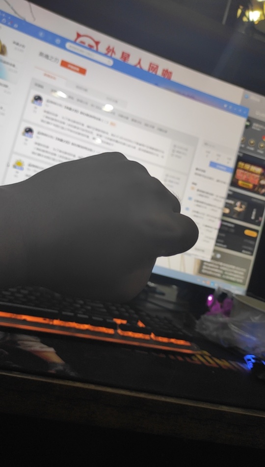有没有老哥带一手，或者推荐一手现在啥行业好赚钱的。瘫痪网吧半个月了，准备去干活。73 / 作者:泉州依然 / 