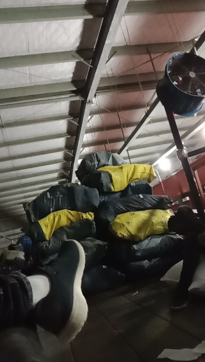 快递分拣，拉包，拆包，16一个小时，每天赚100多快，日子还算过的踏实

6 / 作者:看看看看看了 / 