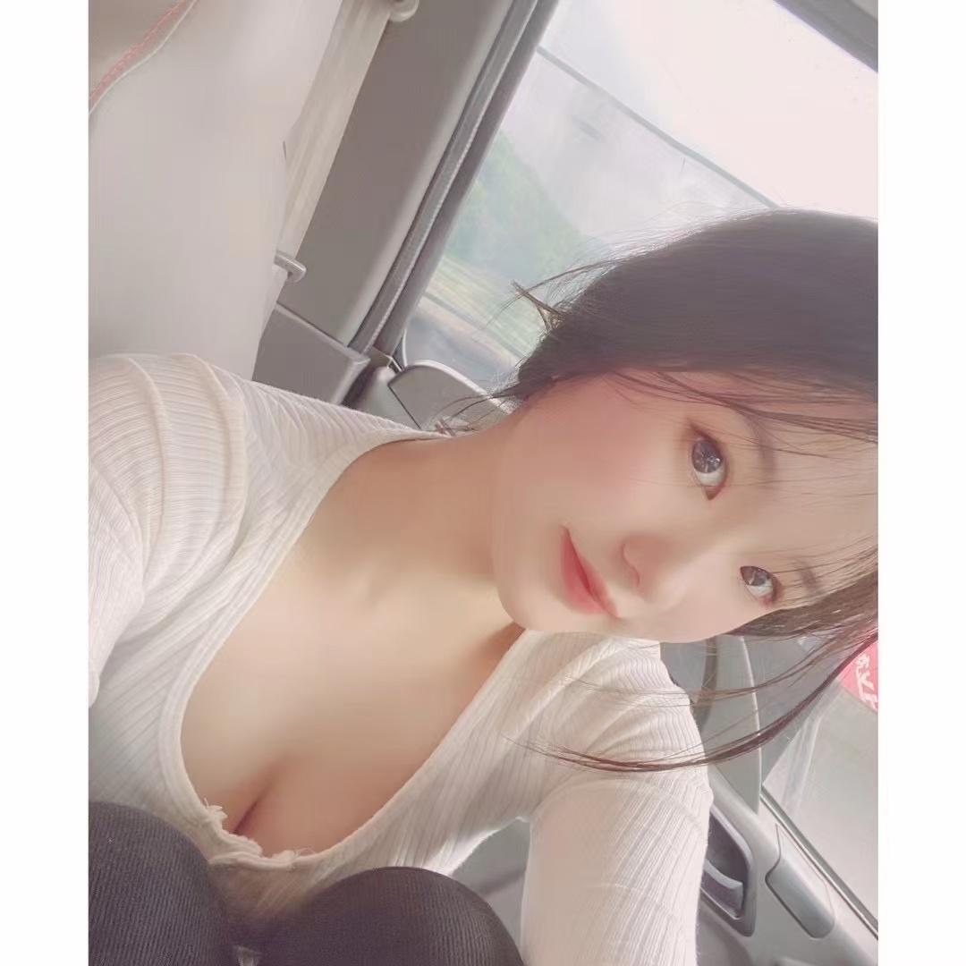 这个女的600能不能搞？


22 / 作者:夏天147258 / 