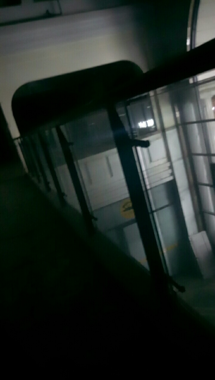 再过段时间就卡神了，怀疑羊毛都撸不动了，这是第二个号了，等级越高的越难，废弃的商98 / 作者:奥迪哥985 / 