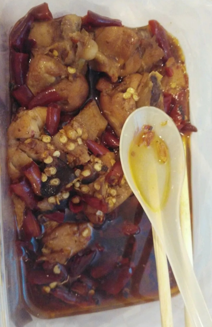 老哥们，我刚才搞了个美团差评，老板会联系我的吧





96 / 作者:Q3118265917 / 