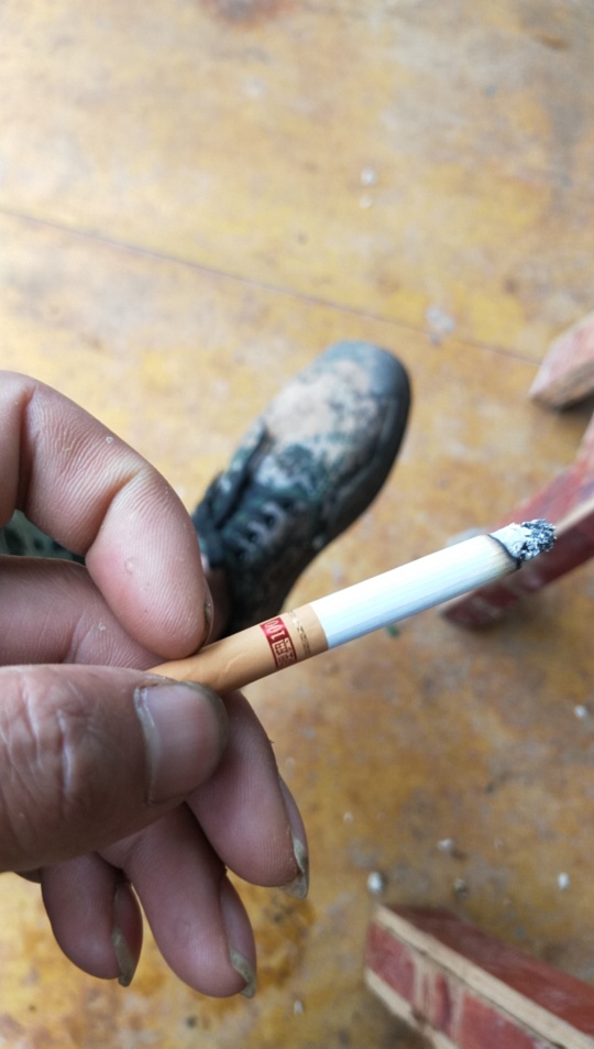 这是哪位老哥

31 / 作者:经典红塔山 / 