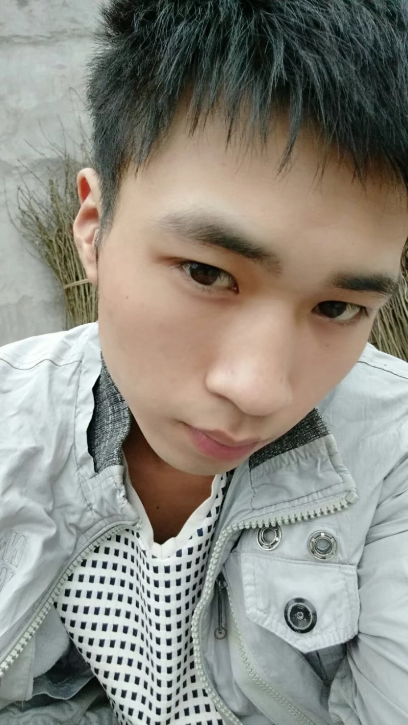 淘特被撸人头后续，我竟然从他企鹅找到了这条狗的照片。人模狗样说的大约是这种人


34 / 作者:触不可及520 / 