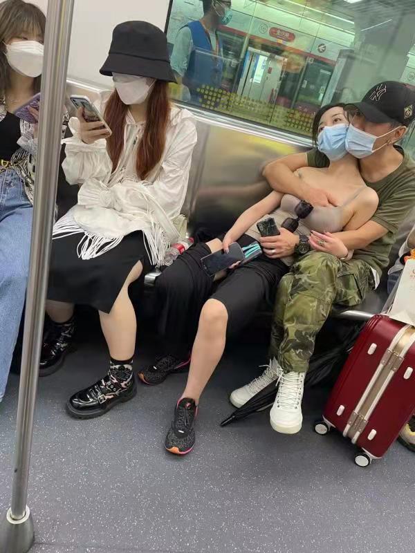 哪里能撸个40毛买桶泡面吃…

36 / 作者:撸阿撸啊撸 / 