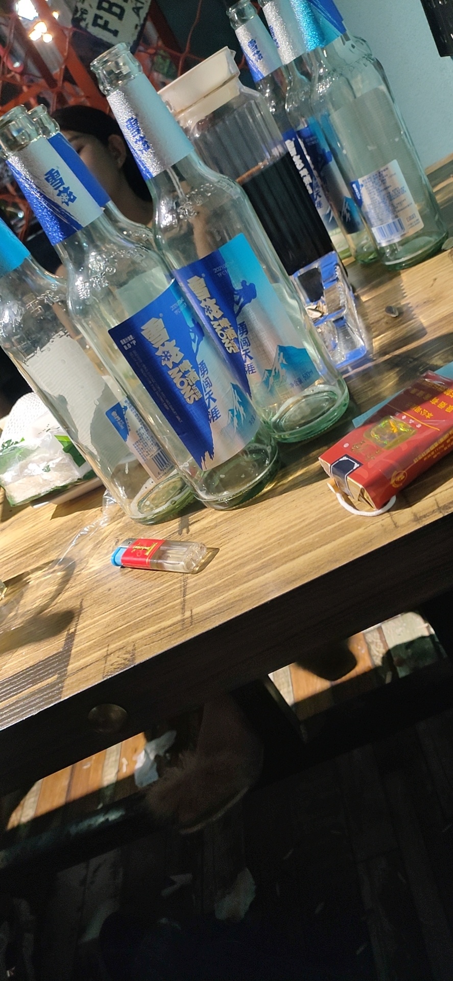 生活不易啊，天天夜里睡不着，真不知道活着有什么意思，这个人吃人的社会，没钱就等于17 / 作者:抒情瑞 / 