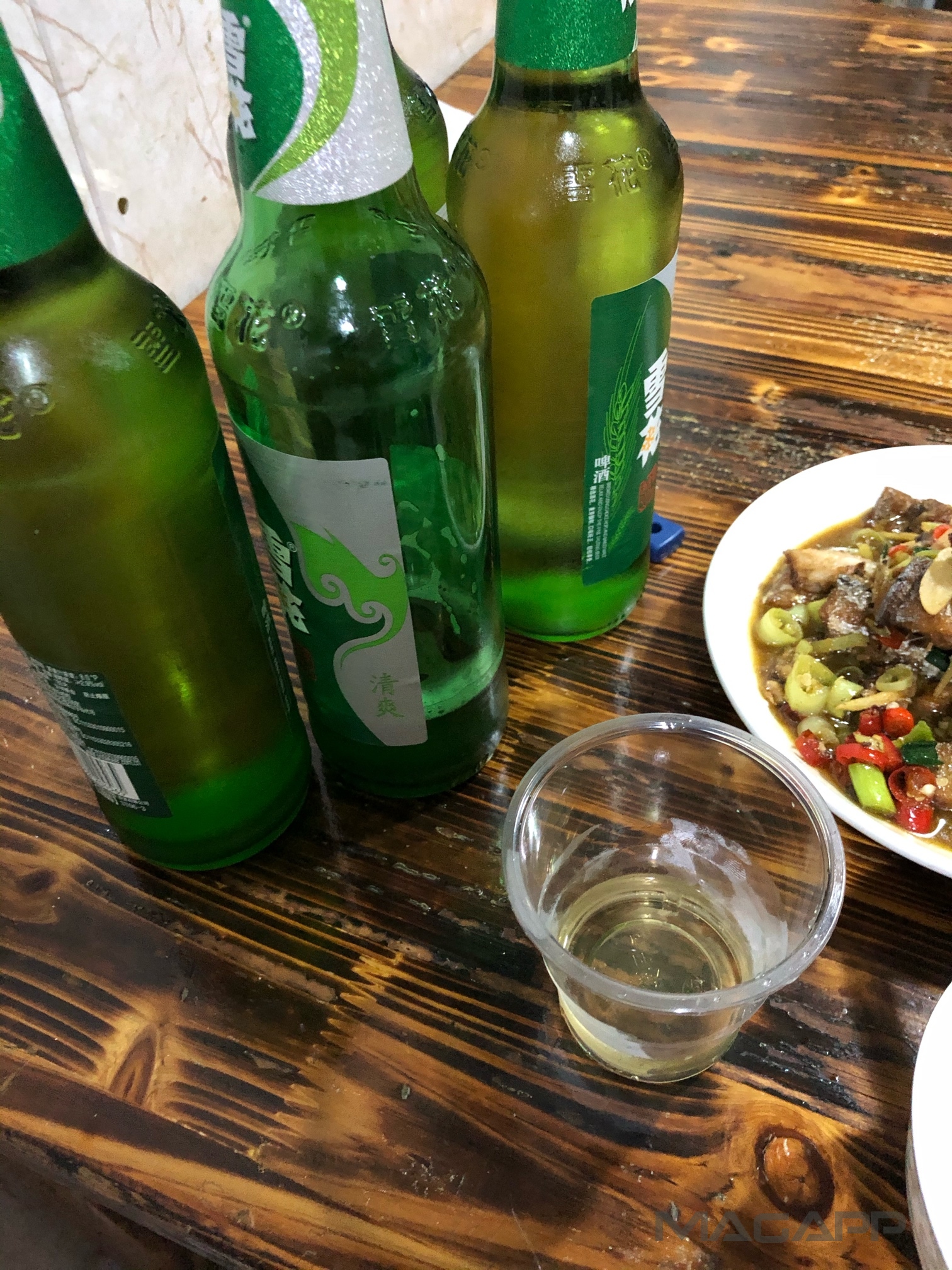 喝酒喽哥哥们!表哥请客!-老哥朋友圈··卡农论坛