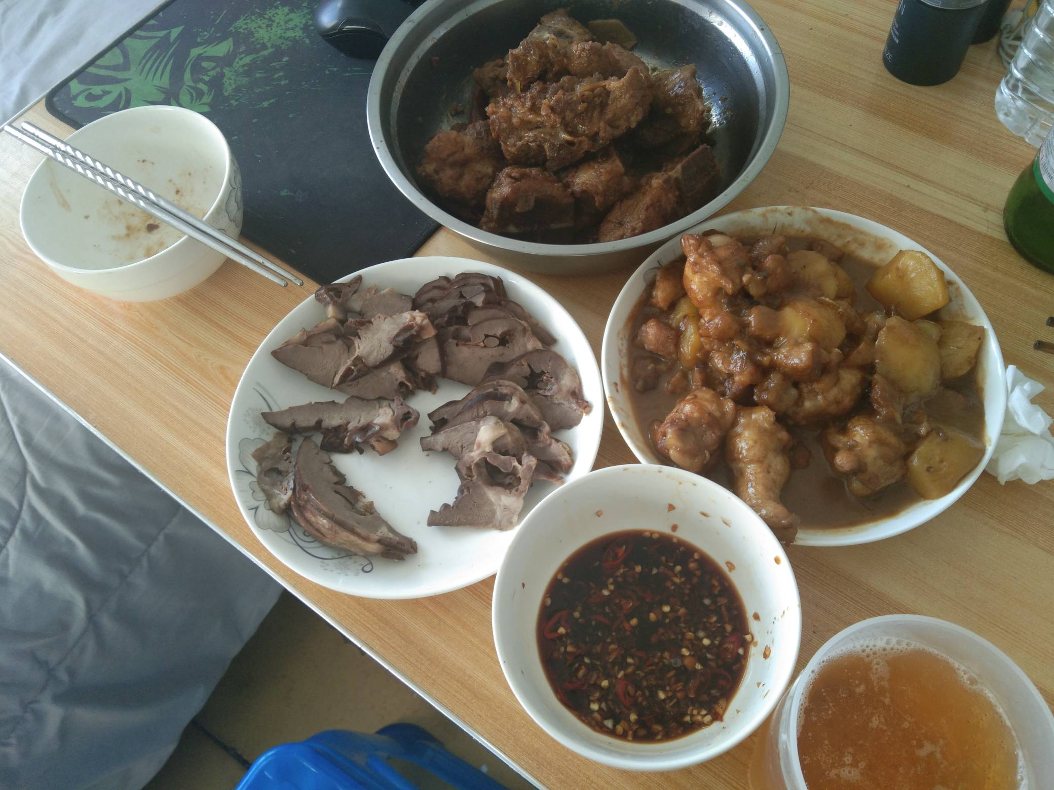 老哥们，辛辛苦苦撸来的毛就别拿去赌了 答应我好吗? 俗话说十赌九输，别老为了那一的90 / 作者:奔跑的鸡哥 / 