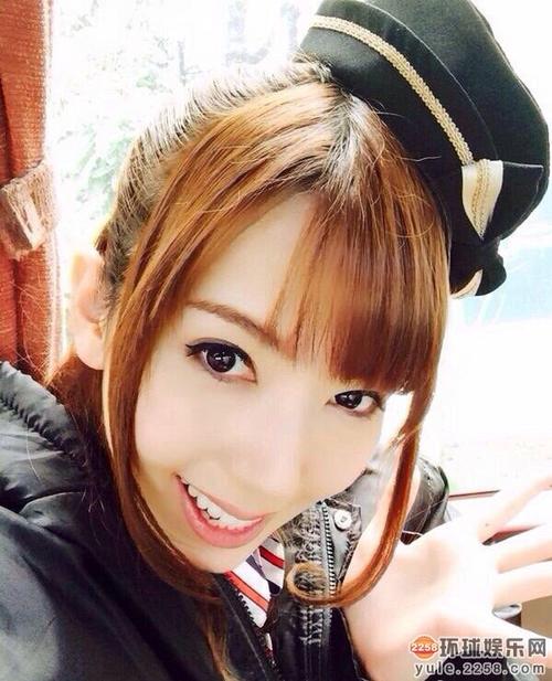 不就是用了个全局主题你们就以为是女的？

33 / 作者:哈哈，买东西 / 