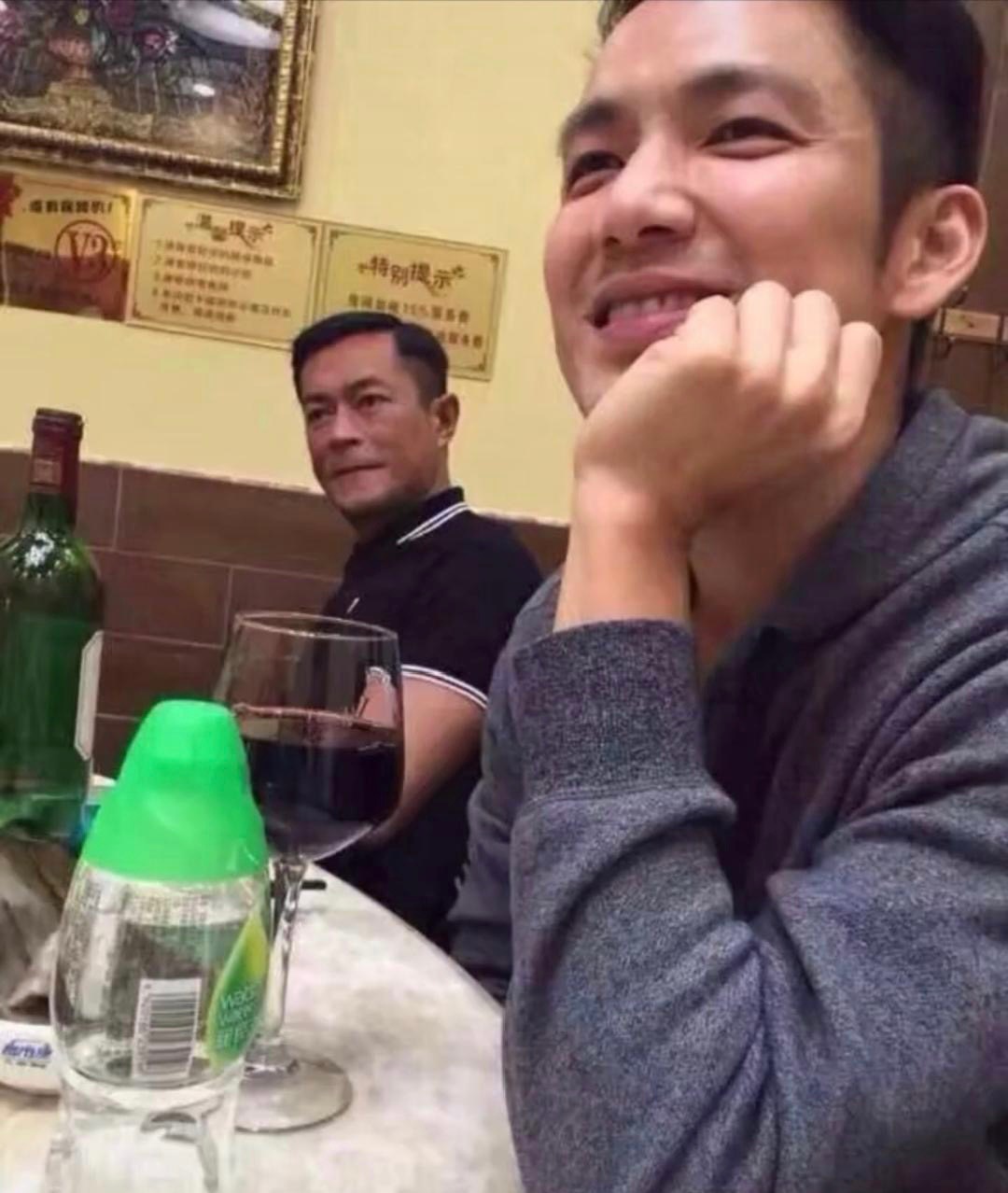 开饭啦，人是铁饭是钢，一顿不吃饿得慌

59 / 作者:耗子尾汁（乔） / 