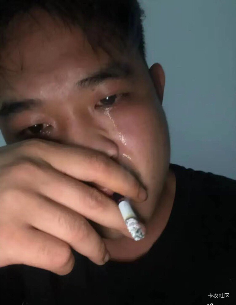 应该在河南的黑名单里了，老农来回注销那么多次，只有去年12月份缴费中过低保，今年开85 / 作者:顾余欢 / 