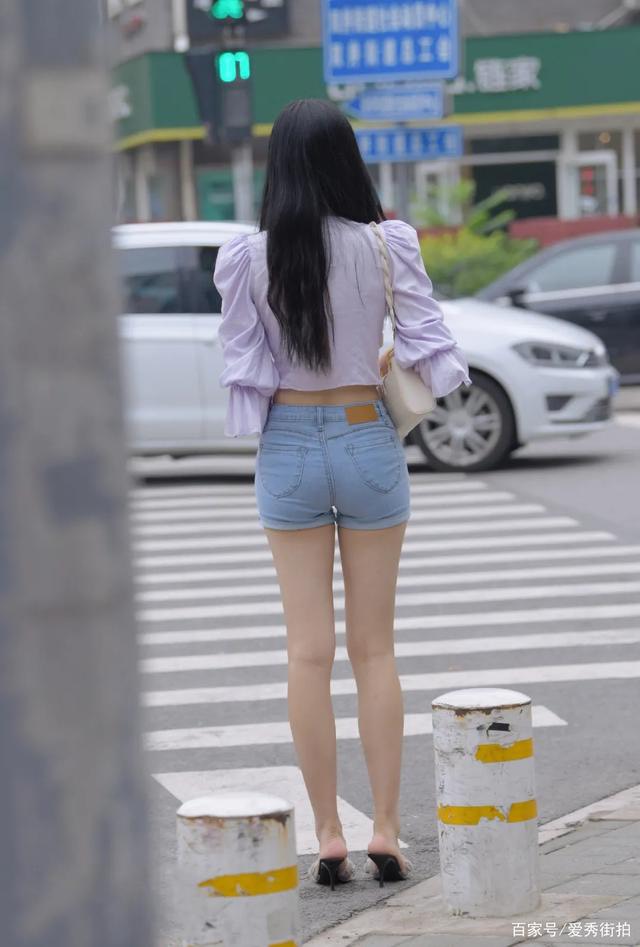 老哥们单车变摩托拼一拼，居然成功了

85 / 作者:aaazzzxxxx / 