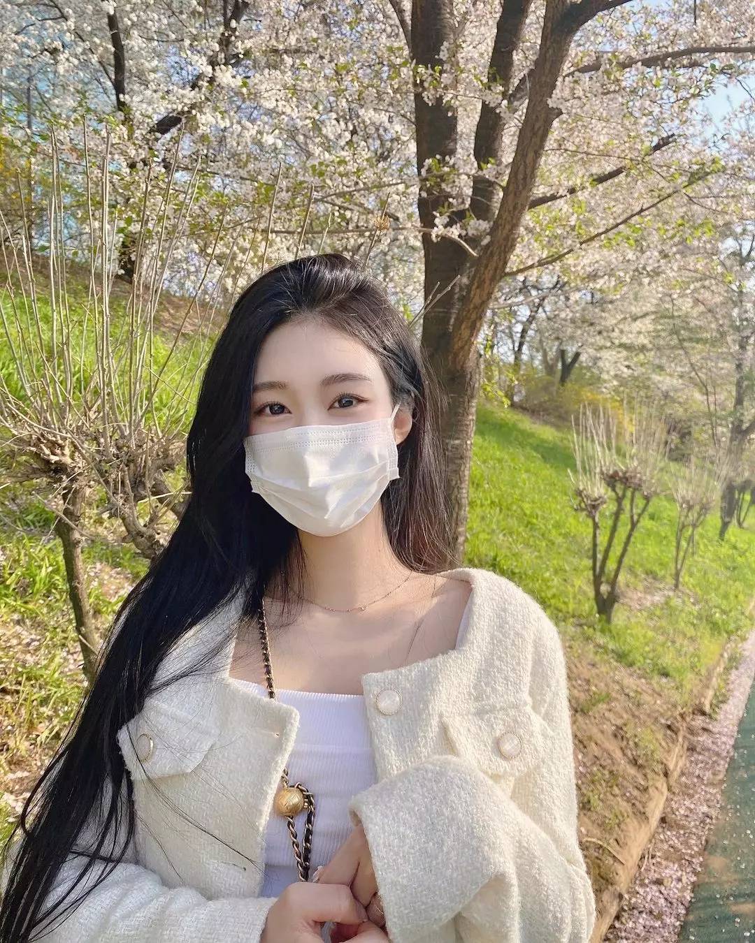 幻藏我也想拉人。又有点担心。上次第一次拉人ONe花了45，结果到现在还没到！我怕到时14 / 作者:静静很美 / 