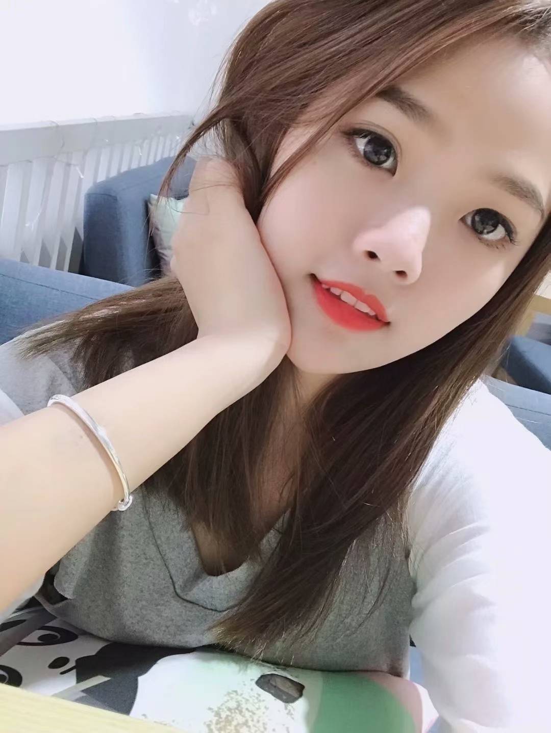 打卡



29 / 作者:其实很想看到 / 