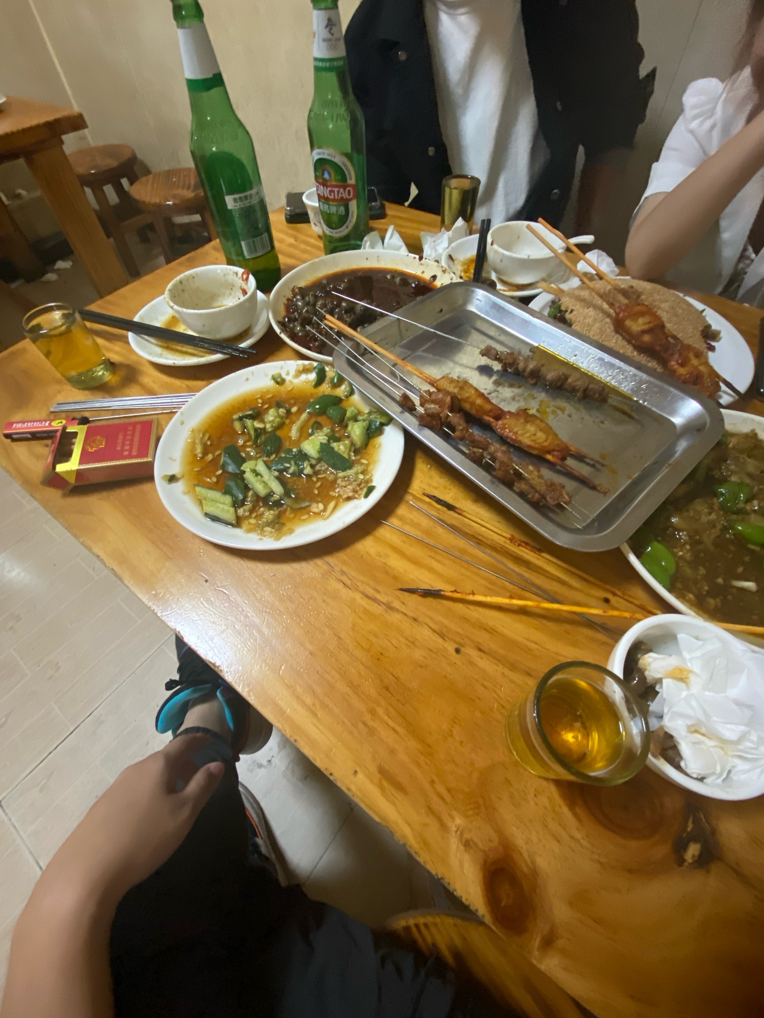 老哥们一个女网友约我，喝到到半夜她男朋友来了怎么办，在线等，挺急的

22 / 作者:我没事就撸一下 / 