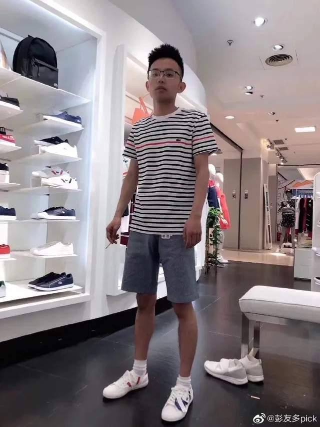 交通卡账户几百万都被卡农老哥撸空了
大了说破坏经系统罪，判个几年。

63 / 作者:对面的 / 