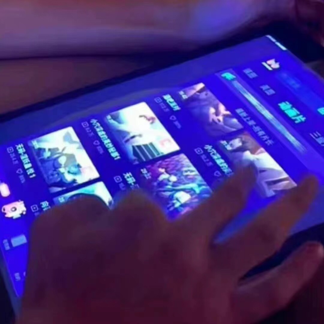 刚刚发现李易峰看的网站我竟然有


62 / 作者:暖风来 / 