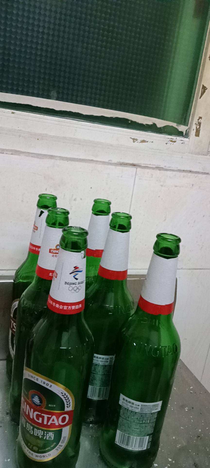 干日结工地一天220，两包烟26，两个饭30。啤酒30，饮料早餐10！老哥们你们撸羊毛，每84 / 作者:罗马假日办 / 