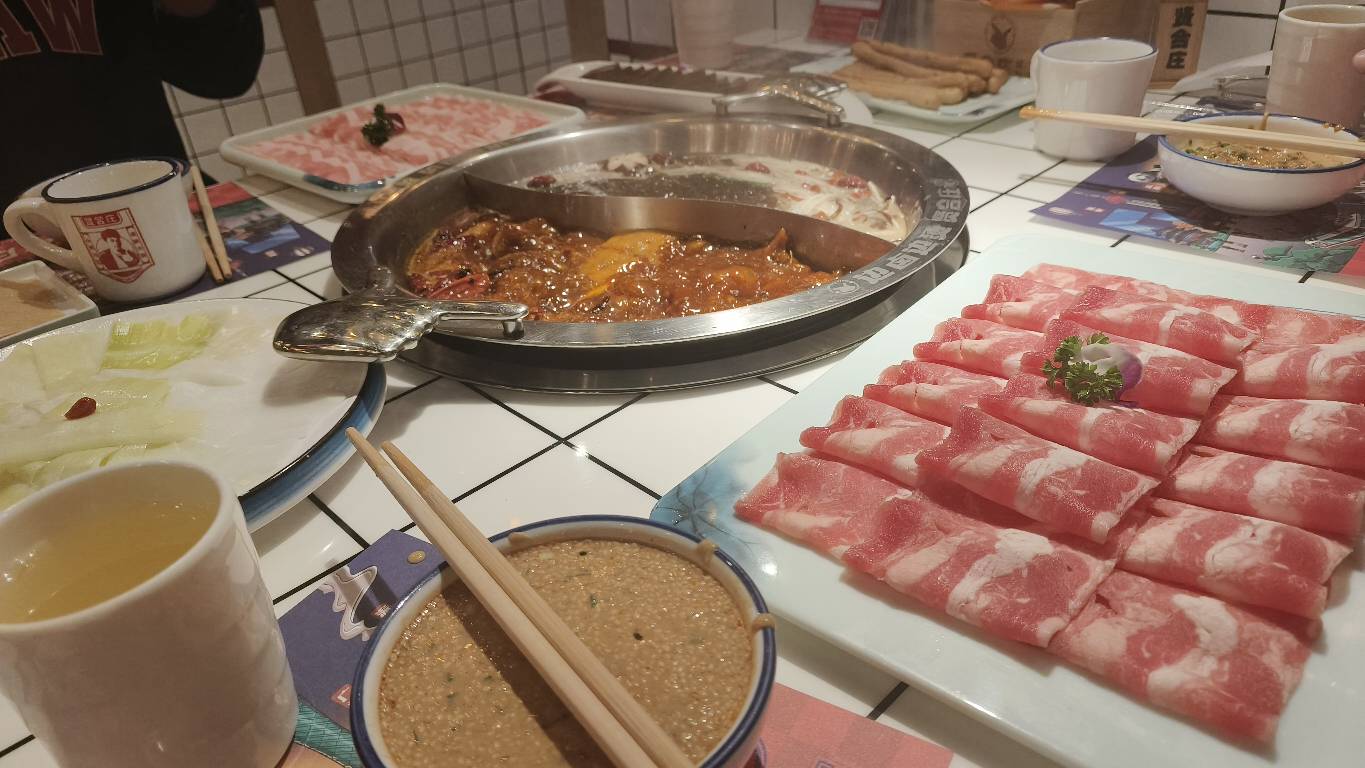 老哥们先吃

73 / 作者:北极的鹅 / 