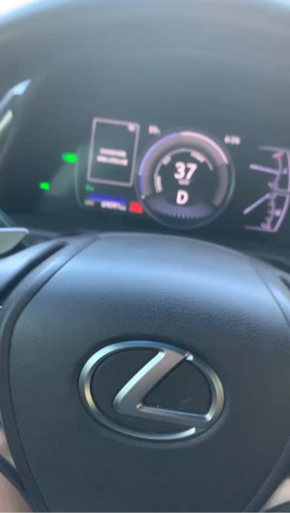 开雷克萨斯在卡农里算什么水平

64 / 作者:本大爷叫张超龙 / 