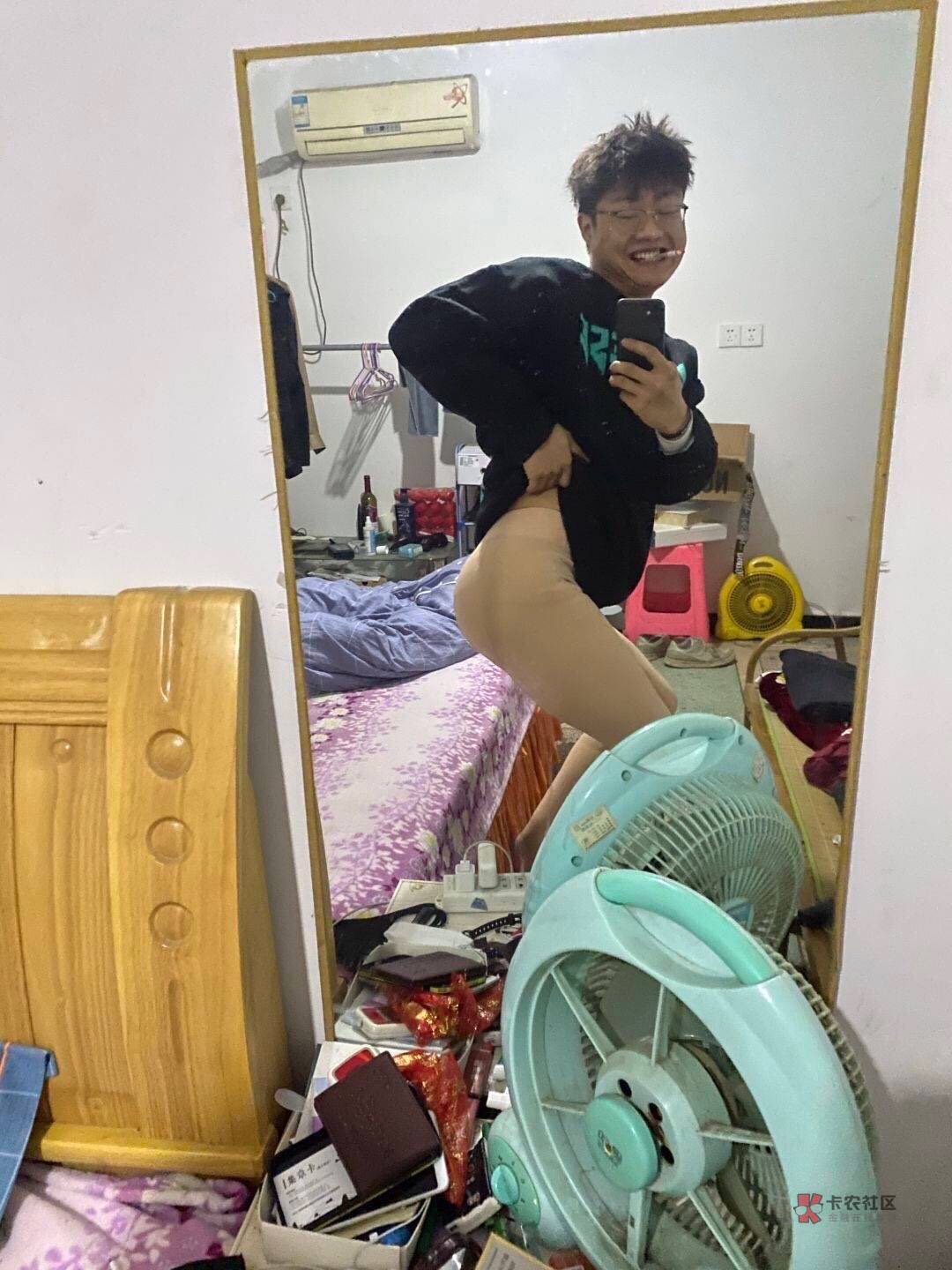 特仑苏纯牛奶来了，洪七公打犬凯旋归来缴获了8个万，抽20个老公老婆每人一瓶特仑苏（15 / 作者:唐曾爱洗头 / 