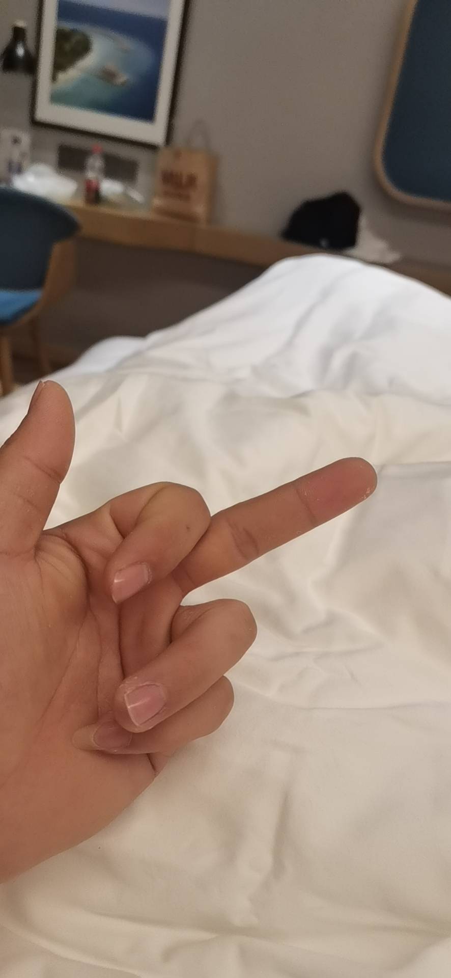 烟都舍不得买一条，却送800给gz，本来都戒了不玩了，看到你们这群狗8.发，手又痒，撸51 / 作者:四川达文西 / 