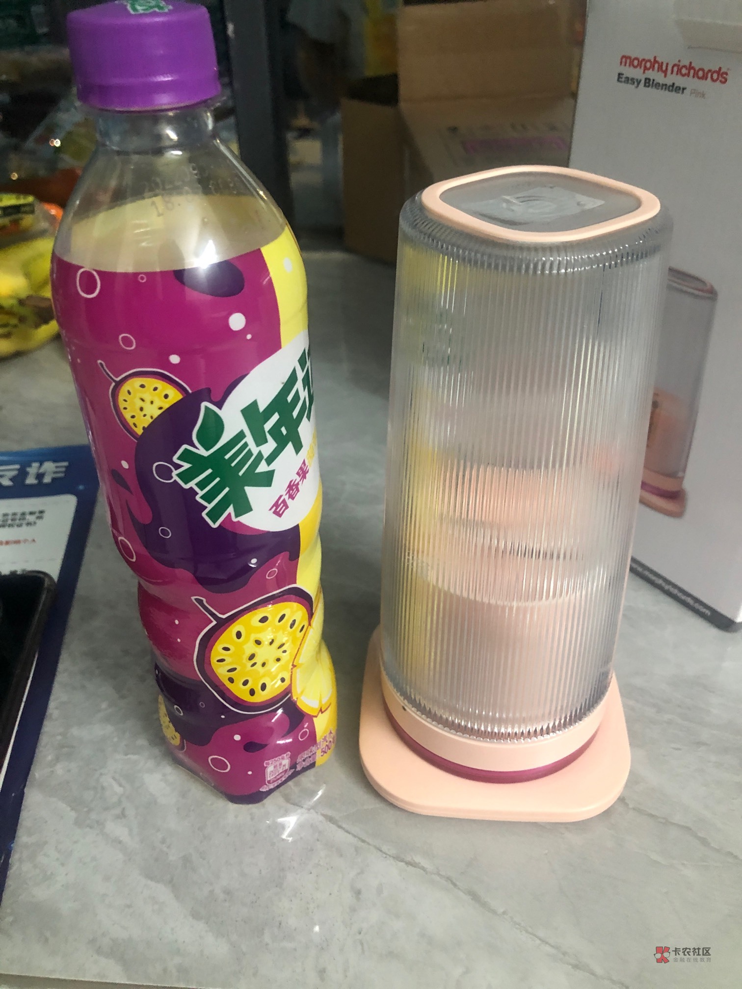 民生运动圈的榨汁机到了，榨了一杯hg香蕉汁，喝一口真上头



73 / 作者:不提A6不改名 / 