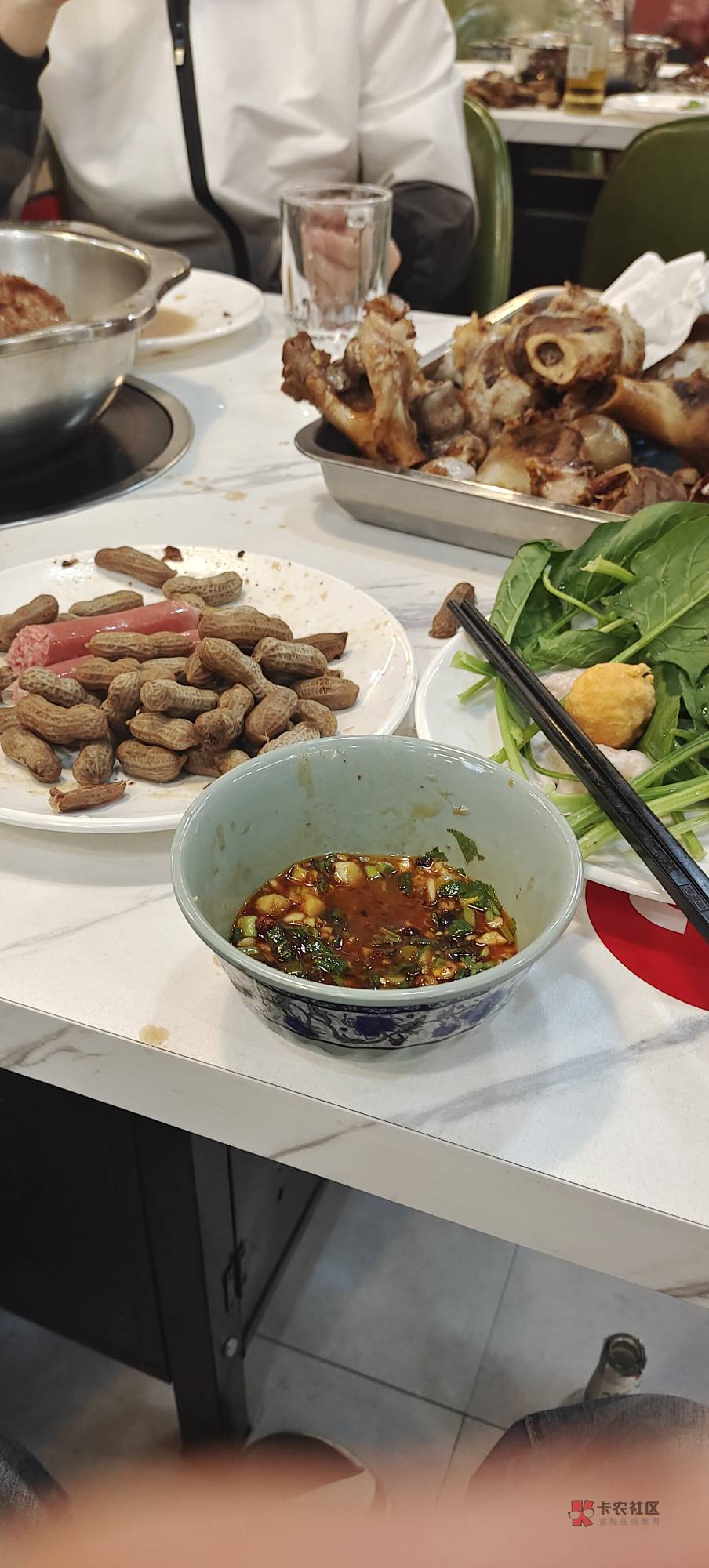 全特么科技与狠活

14 / 作者:卡农豆包 / 