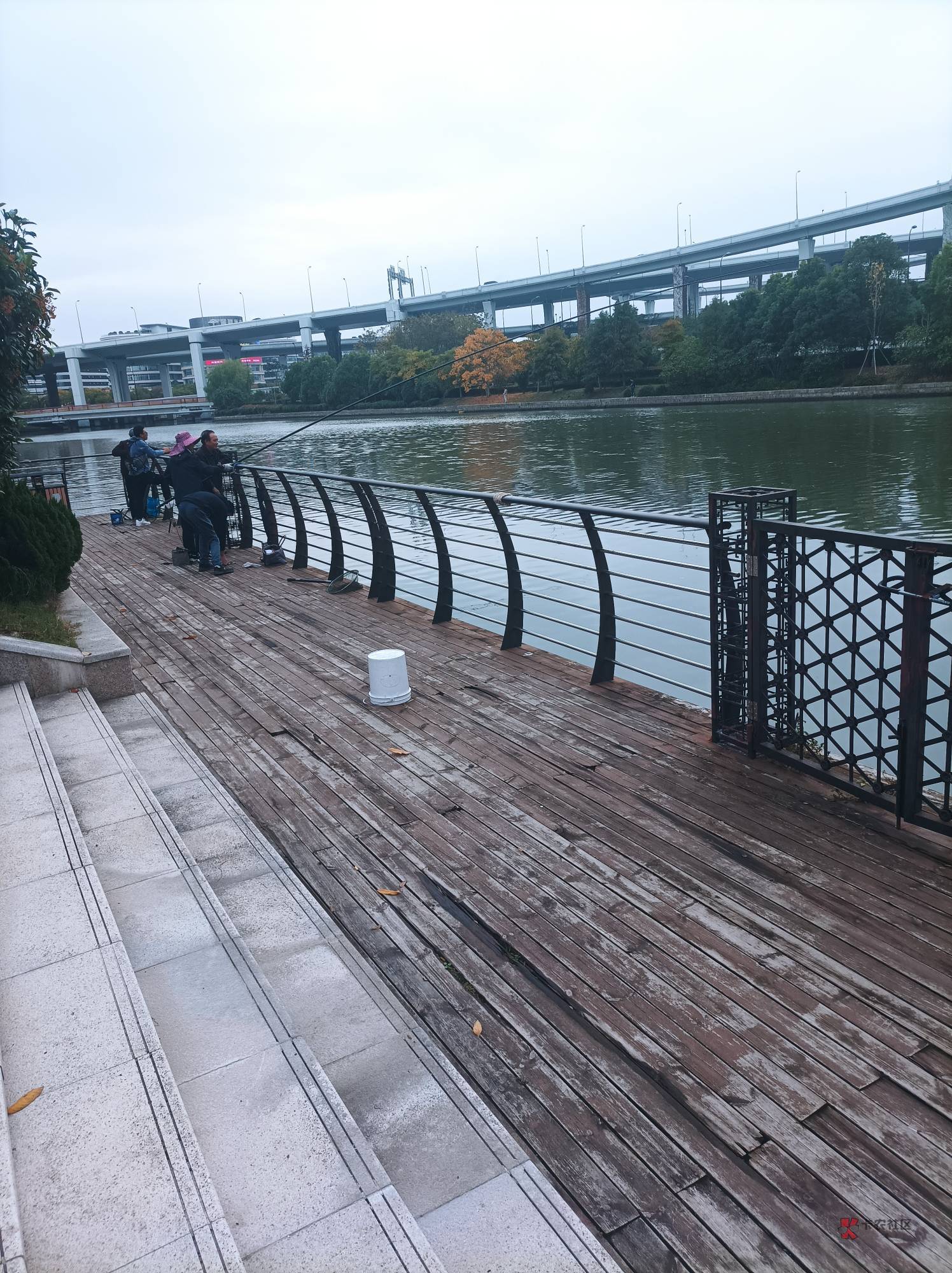 我说的是去信用卡呆账本行，而且数额有点大，没关系我就去了，希望不要被按头，不过按99 / 作者:保乐海友 / 