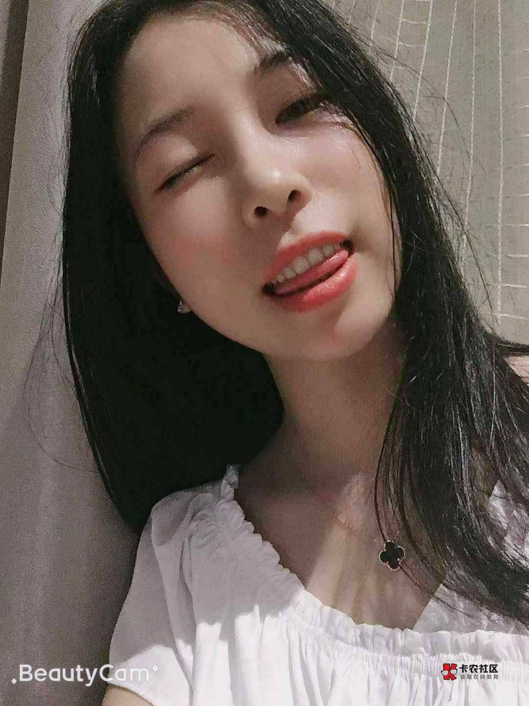 老哥们，要这是你女朋友，你会一天爱她几次呢？


46 / 作者:大硬黑粗长 / 