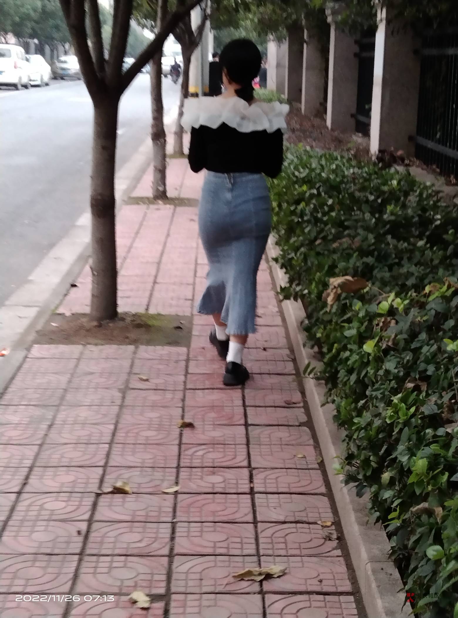 老哥些早啊


78 / 作者:偷撸小分队 / 