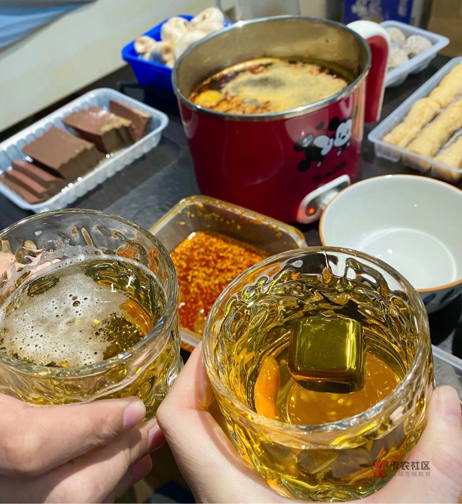 大半夜睡不着，把爱妾拉起来，后面故事你们懂得


1 / 作者:ㅤㅤㅤㅤ嘻嘻 / 