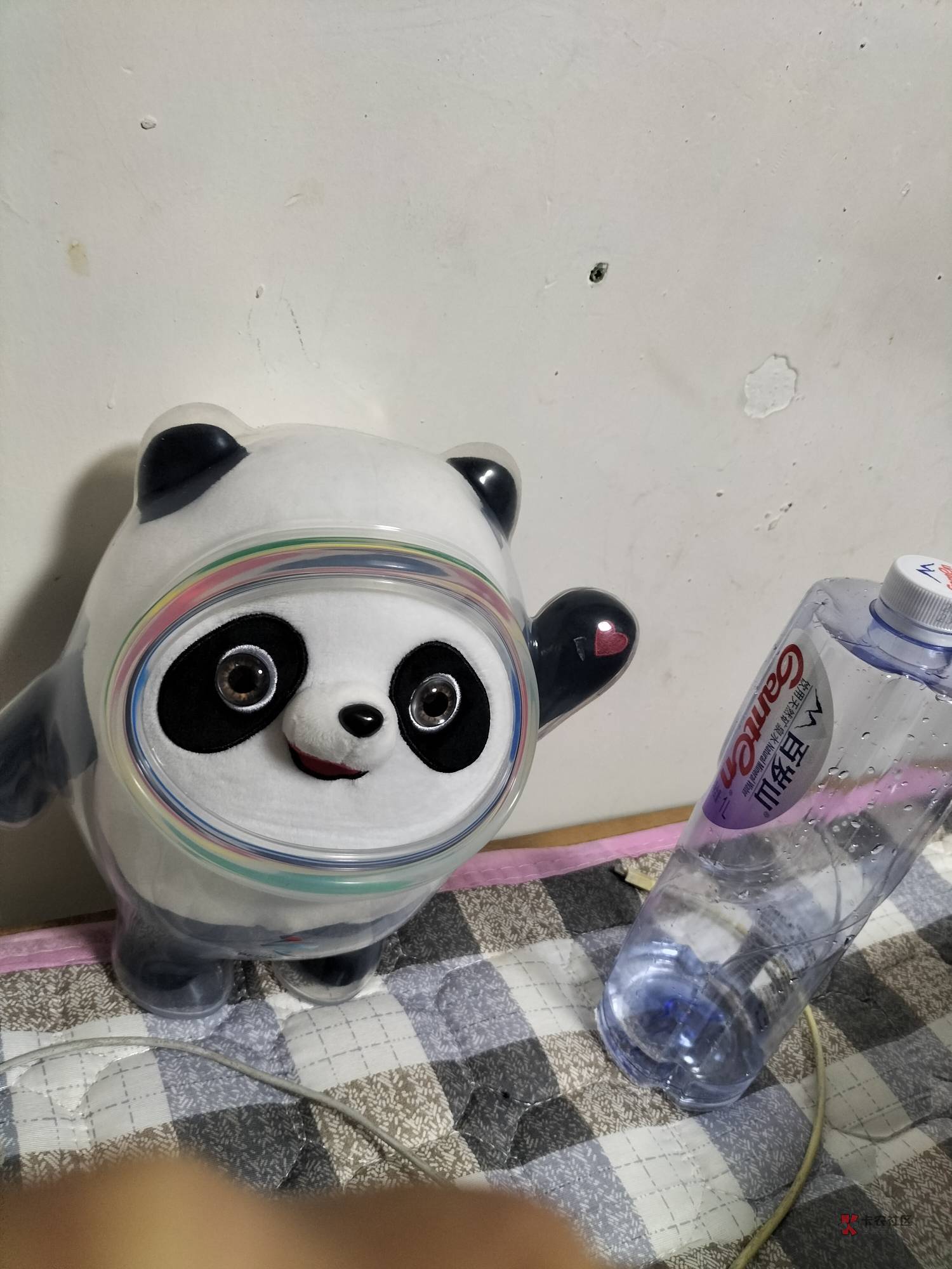 联通的冰墩墩到了，西安发的京东，以为是个小的，没想到挺大一个



9 / 作者:~可汗 / 