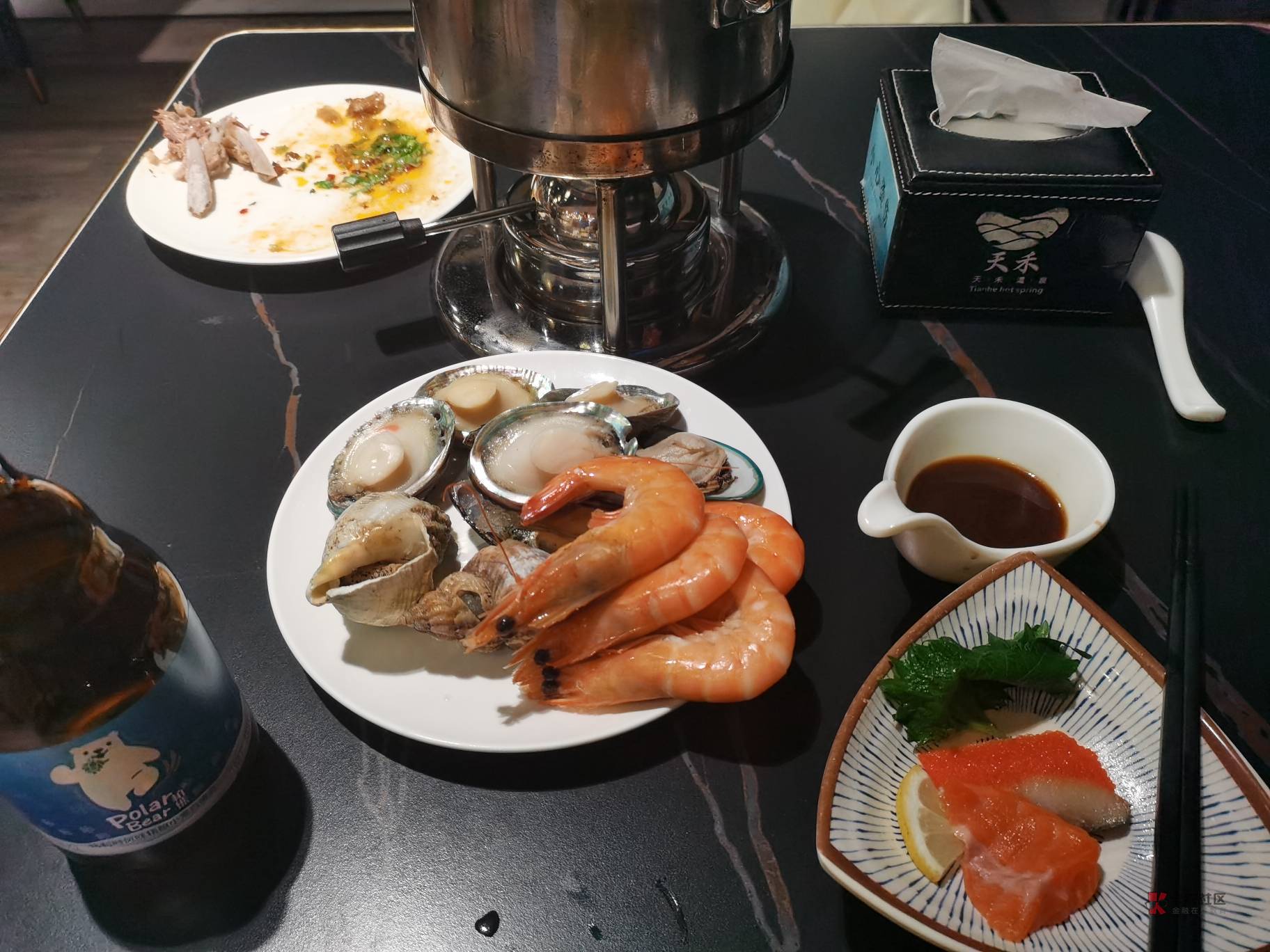 突然有个想法，两个人一起买个摄像机去探店，不光能白吃白喝还有额外收入，毕竟店家也25 / 作者:发大财888 / 