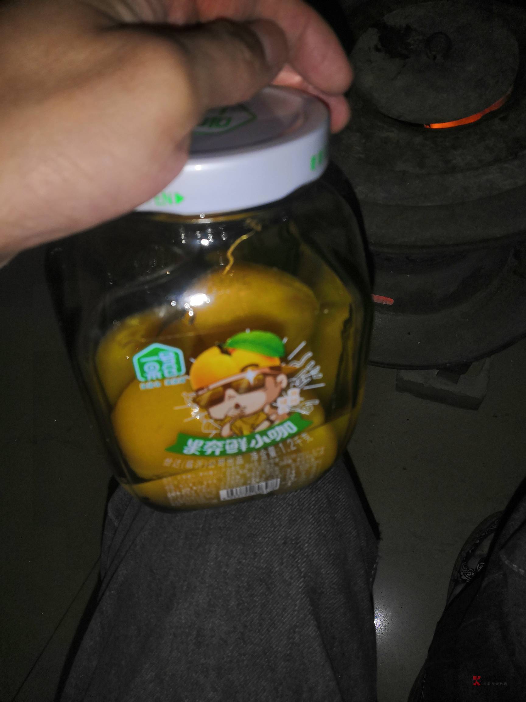 老哥们太难受了，云前天晚上开始就浑身发软没有力气，屁还真就和岳月鹏说的一样几乎是28 / 作者:后台啊 / 