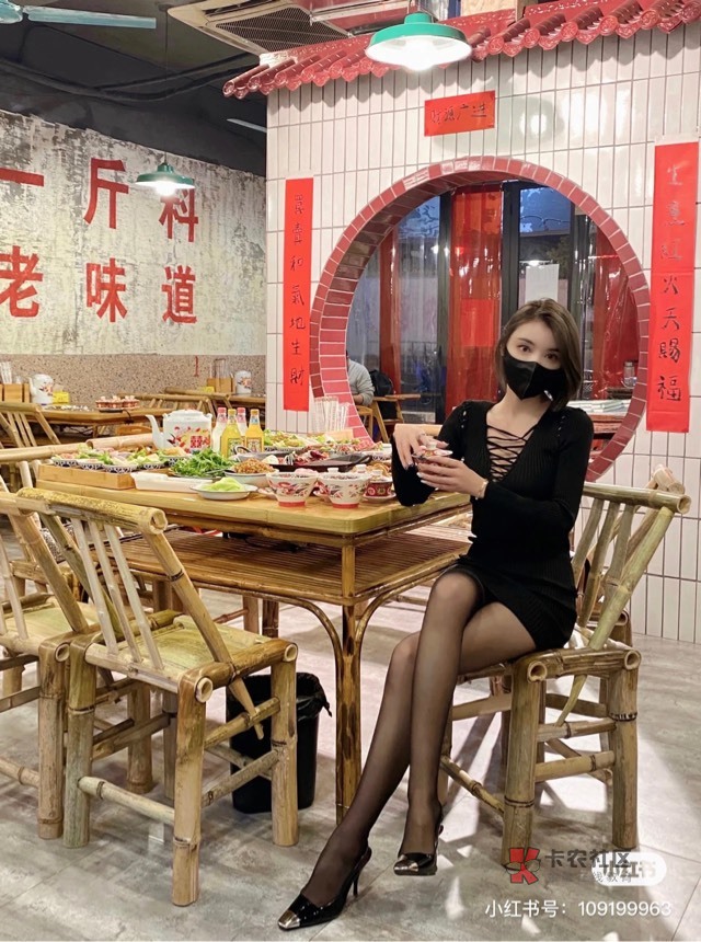 老哥们，现在很多打卡探店的女人收入从哪里来？粉丝又不多




21 / 作者:和天下. / 